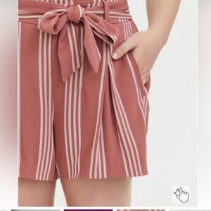 Torrid Stretch Crepe Mid-Rise Tie-Front Shorts Size 20 New with Tags